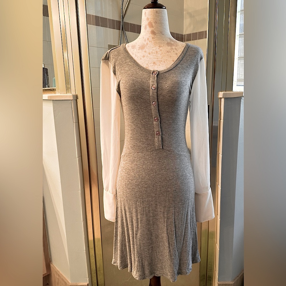 XS - BCBGeneration Gray & White Dress